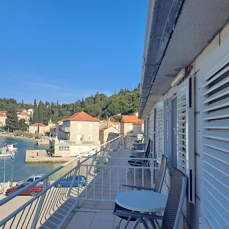 Bradley Apartmants A6 Račišće